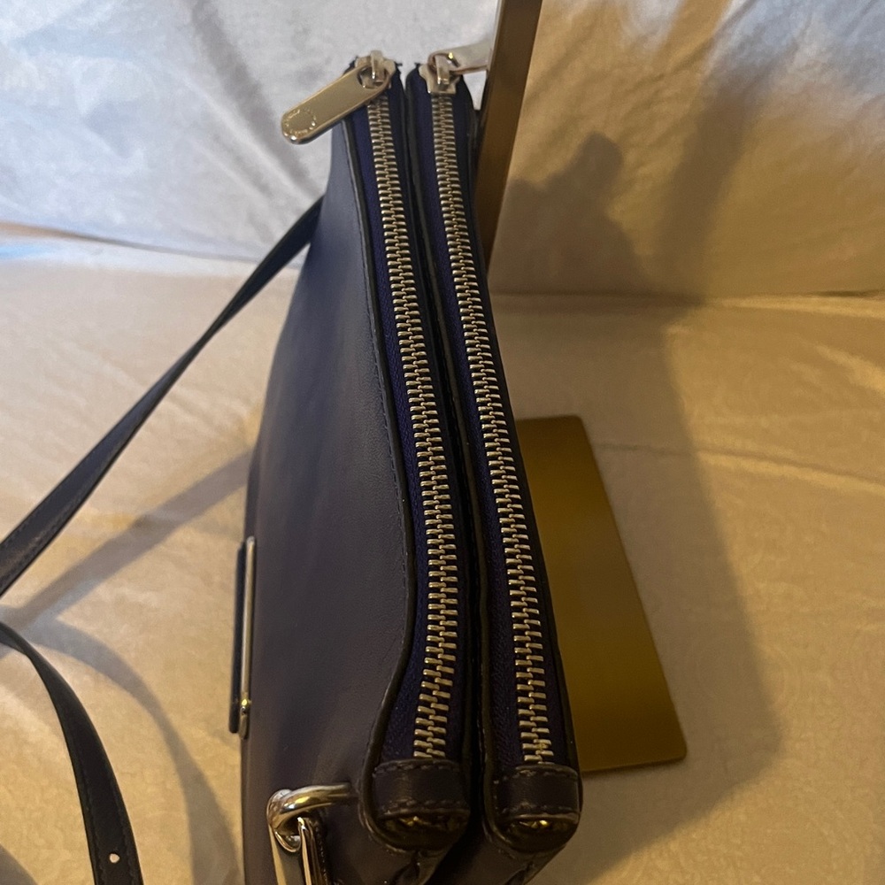 Marc Jacobs Deep Blue Crossbody Bag - Picture 3 of 15